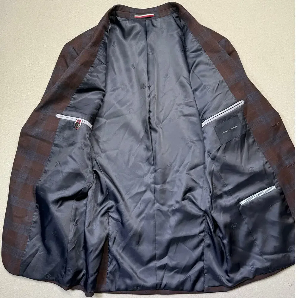 Tommy Hilfiger 36s modern